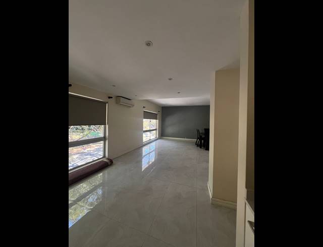 2 BEDROOM APARTMENT TO LET IN ESSENWOOD